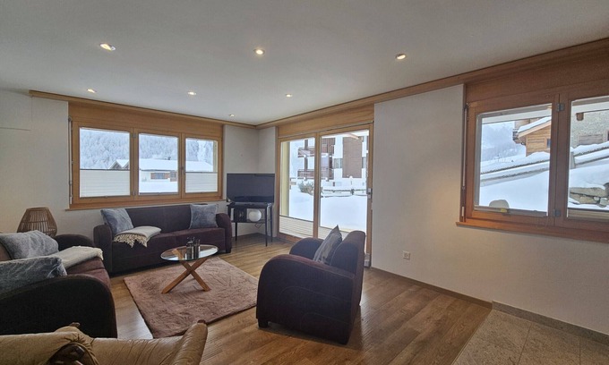 Saas-Fee Apartment | Wellness Apartment on the ground floor of house Aramis, ski-in, ski-out