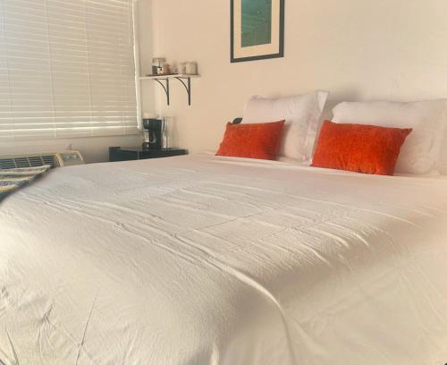 San Clemente Hotel | West Coast Surf and Stay