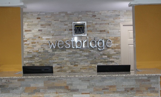 Clinton Hotel | Westbridge Inn and Suites