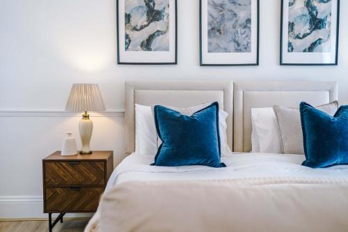 Hull Old Town Apartment | Westminster House Studio - By Assured Stays