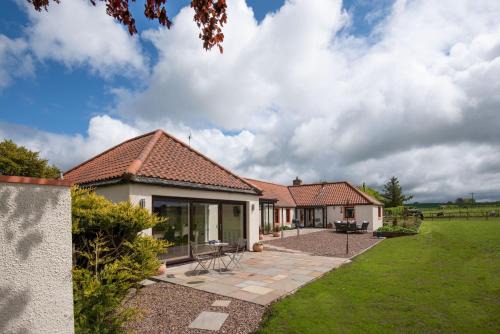 MacMerry House | Westwood Cottage