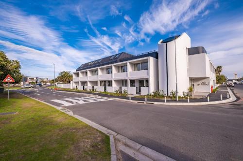 Kareeberg Apartment | Whale Melody Hermanus