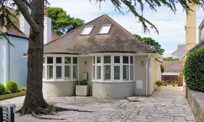 Sandbanks House | Where memories will keep you coming back!