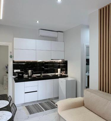 Vlore Apartment | White and Cozy Apartment