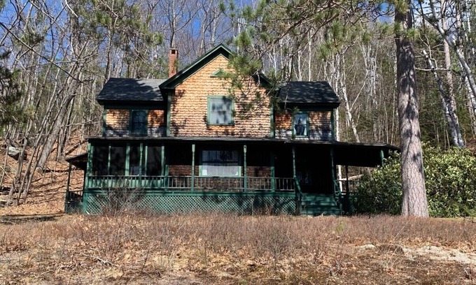 Shelburne Cottage | White Mountain Cottage, Birchcliff