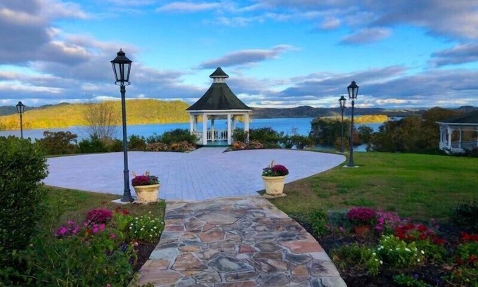 Kingston Bed & Breakfast | Whitestone Inn