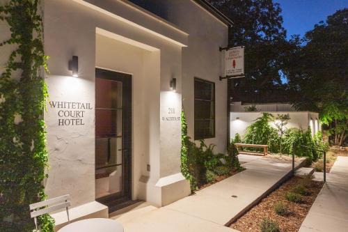 Fredericksburg Bed & Breakfast | Whitetail Court Hotel