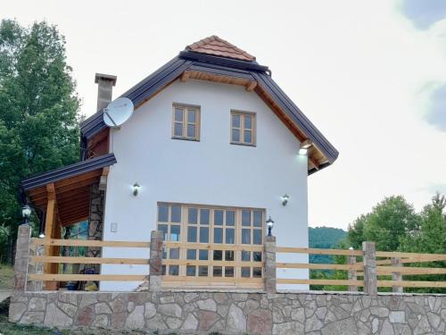 Foca House | Wild peace Vladimir