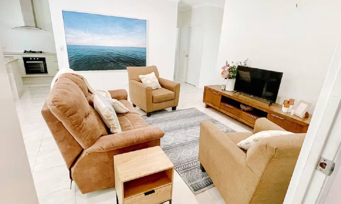 Maroochy River House | Wildwood Oasis: Hinterland & Coast Escape