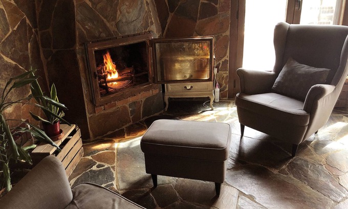 Argentona Villa | Winter Cozy with Jacuzzi & Fire 27km to Barcelona!