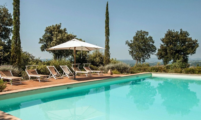 Camigliano Villa | Wonderful private villa for 10 people with A/C, WIFI, private pool, TV and panoramic view