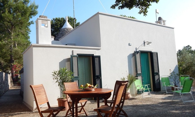 L'Assunta House | Wonderful Trulli building in Monopoli Countryside