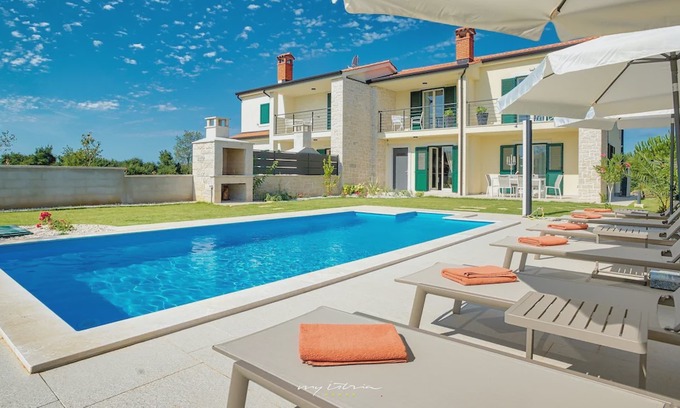 Labinci Villa | Wonderful villa with private pool near Porec