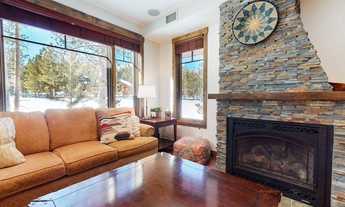Woodwinds House | Woodwinds 1271 Spacious Mountain Modern Home with Private Hot Tub, Fireplace and Garage by RedAwning
