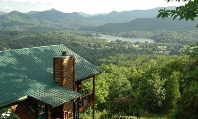 Hiawassee Cabin | Wow View, Clean! Dogs Welcome. Hot Tub. Convenient To Town.