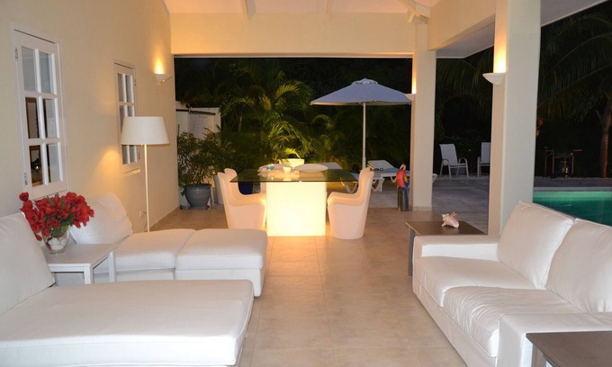 Willemstad Villa | Wunderful tropical Villa with swimmingpool for 2 persons
