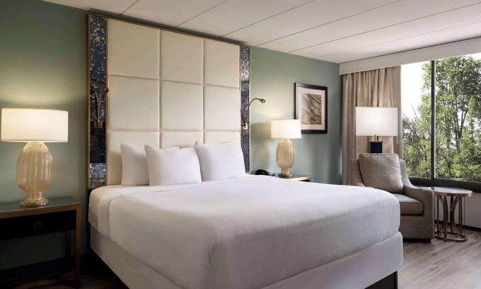 McKnight Hotel | Wyndham Garden Pittsburgh Airport
