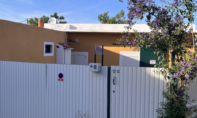 Loule House | Yellow House