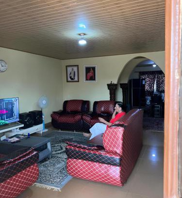 Lungi House | Yogi Home Stay Near Freetown Airport