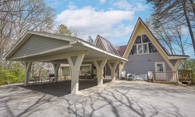 Chalet Village Cottage | Your Family Reunion Getaway