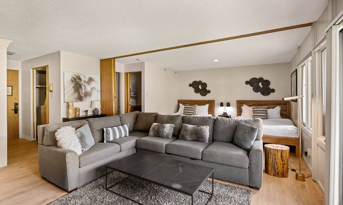 Snowmass Village Condo | Your Snowmass Getaway! Outdoor Pool & Hot Tub, Patio & Grill, Wood FP, Parking, Next to Village