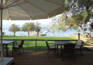 Alesta Yacht Hotel