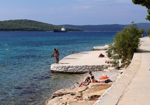 Two bedroom apartment with terrace and sea view Bobovišća na Moru, Brač (A-11901-b)