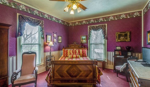 Romantic Studio Suite