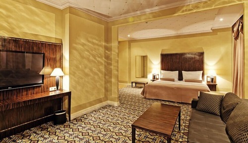 Junior Suite
