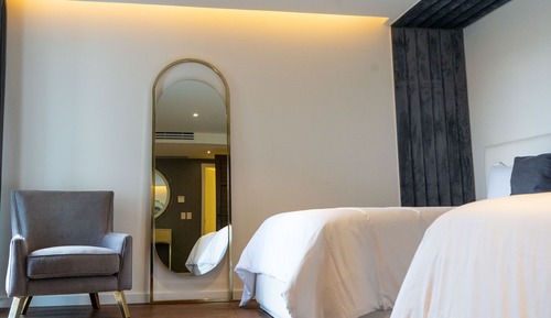 SUITE DELUXE QUEEN VIEW
