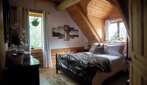 Deluxe Room, 1 Queen Bed, Non Smoking (Vue Boisée)