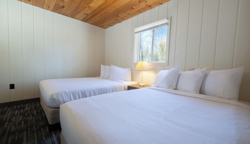 Lakeview One-Bedroom Beach Suite