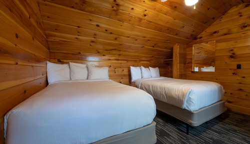 Deluxe Three-Bedroom Cottage