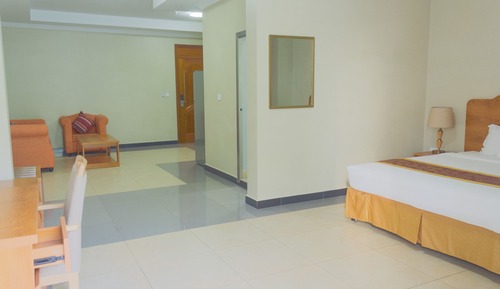 Deluxe Studio, City View