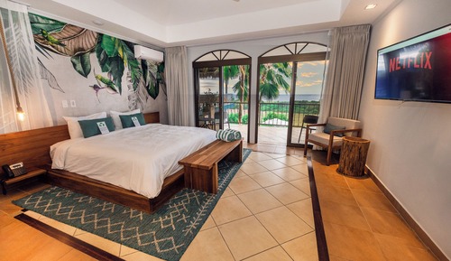 Deluxe Room with Ocean View