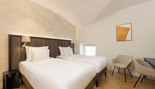 Classic Twin Room