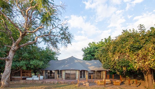 Family Tent, 2 Bedrooms, Patio, River View