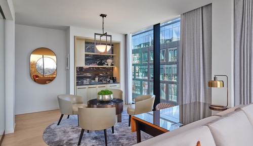 Crescent Suite