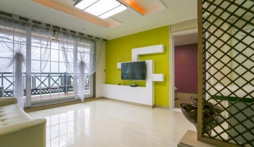 Room (Room 302 (Ocean View))