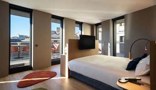 Corner Deluxe Terrace