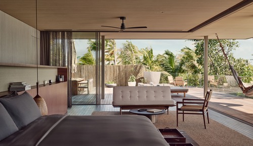 House (The Beach House Collection)