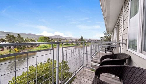 Standard Room, 1 Queen Bed, Accessible, River View