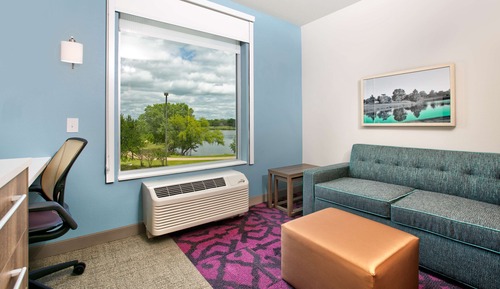 Suite, 1 Bedroom, Accessible, Lake View (Hearing)