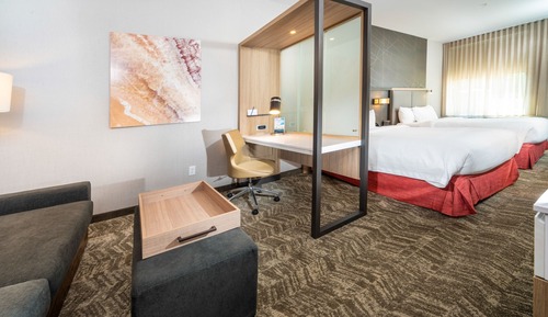Suite, 2 Queen Beds (Hearing Accessible)