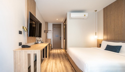 Deluxe Double Room, Pool Access