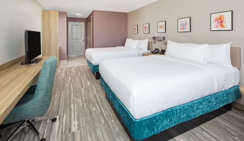 Deluxe Room, 2 Queen Beds, Non Smoking