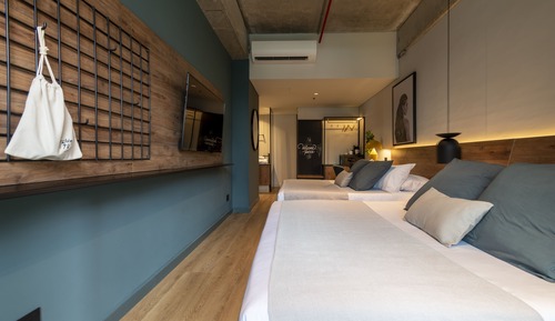 Room (XL)