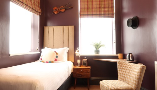 Design Single Room, 1 Twin Bed