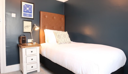 Comfort Single Room