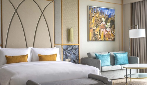 Fili Suite City View